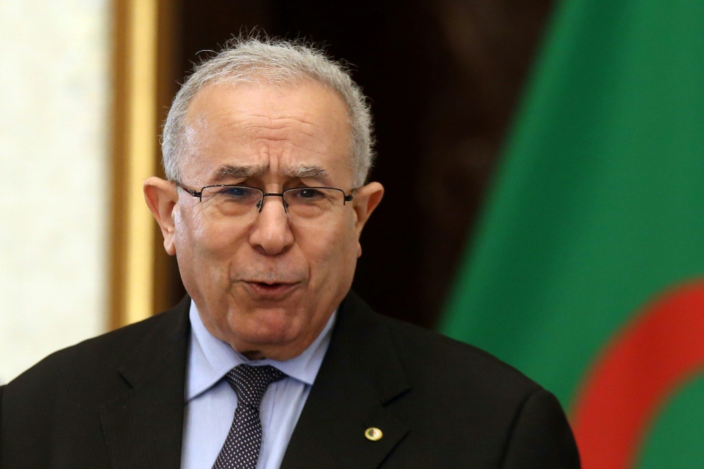 وزير الشؤون الخارجية والجالية الوطنية في الجزائر رمطان لعمامرة (ا ف ب)