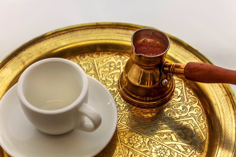 طريقة عمل القهوة الأردنية لضيافة عيد الأضحى (سيدتي)