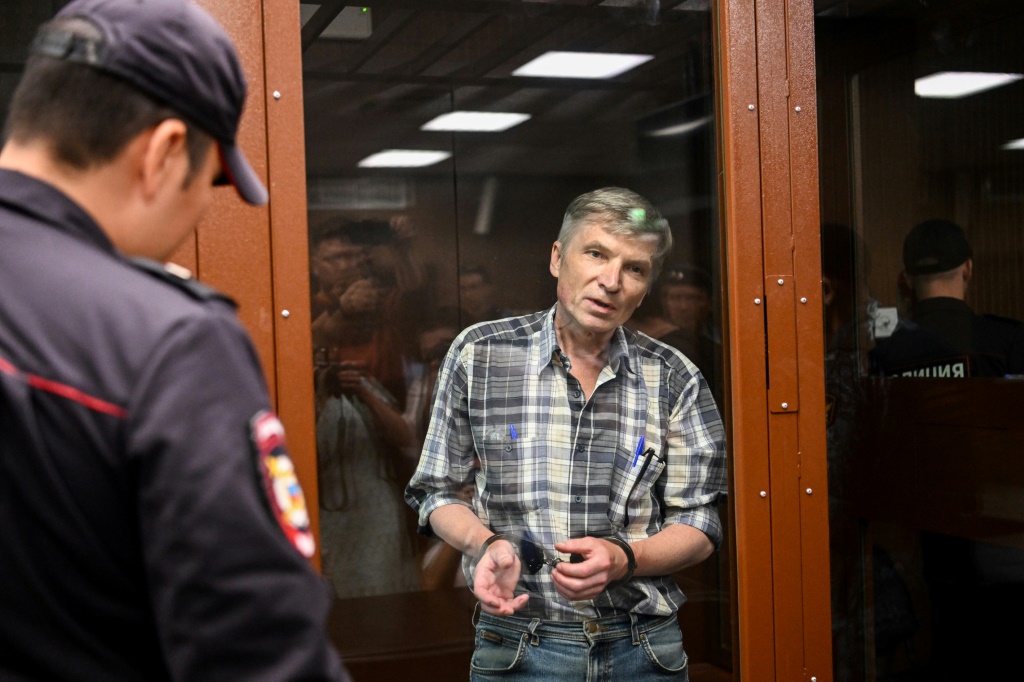    حكم في 8 تموز/يوليو 2022على أليكسي غورينوف، المسؤول البلدي المنتخب في موسكو، بالسجن 7 سنوات لشجبه الهجوم الروسي على أوكرانيا (أ ف ب)   
