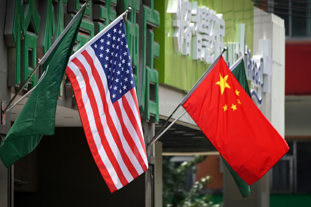 هناك خمس مؤشرات تقول إن الولايات المتحدة تتبنى نهجا عبثيا يضر بالمصالح الأمريكية أكثر مما يضر بالصعود الصيني (ا ف ب)