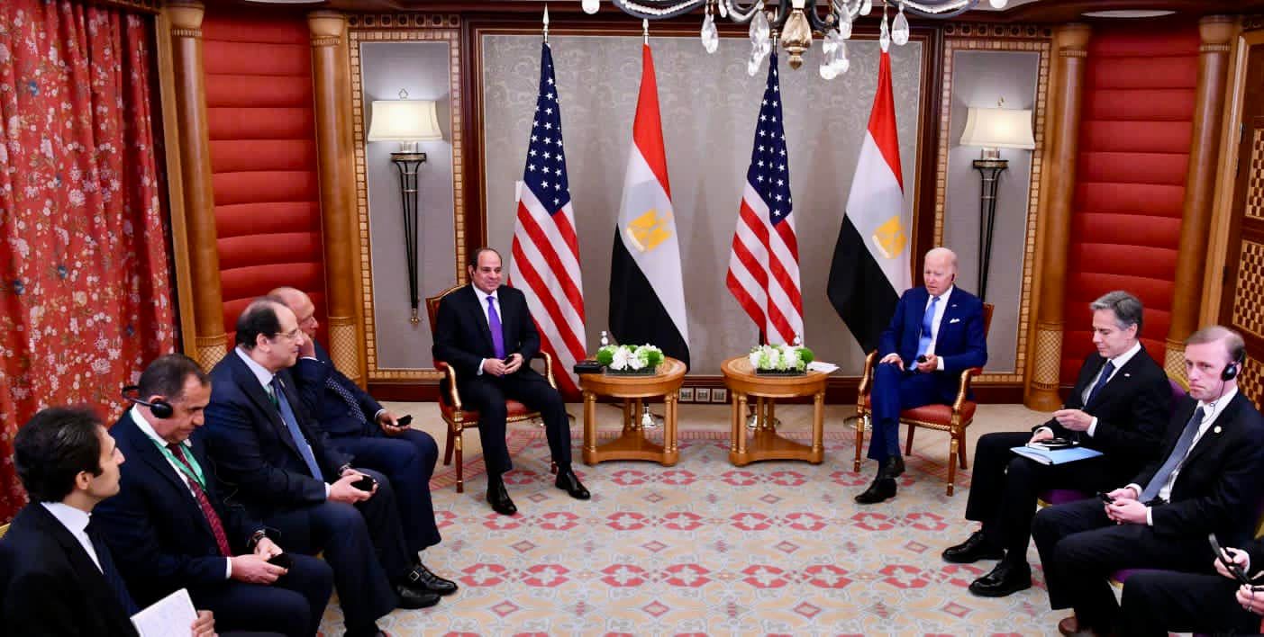  الرئيس المصري عبدالفتاح السيسي، مع بنظيره الأمريكي، جو بايدن  (الخارجية المصرية)