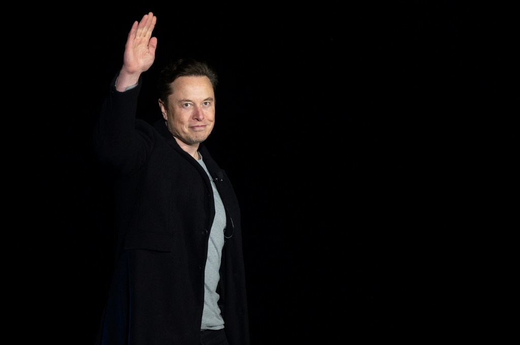 من المقرر أن يواجه Twitter رئيس Tesla Elon Musk في 17 أكتوبر في ولاية ديلاوير الأمريكية في تجربة شراء (أ ف ب)