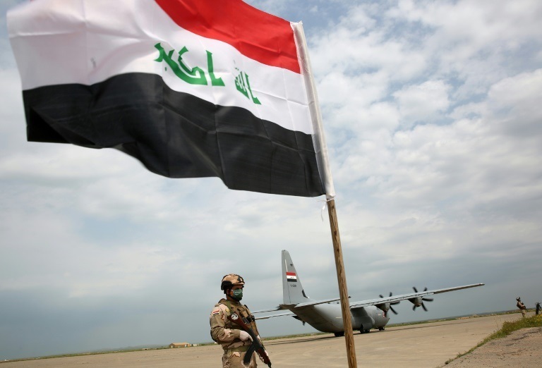 الجيش العراقي يقف على الحياد (ا ف ب)