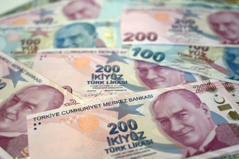 تعقد لجنة السياسة النقدية بالبنك المركزي التركي اجتماعا يوم غد الخميس لاتخاذ قرار بشأن الفائدة (ا ف ب)