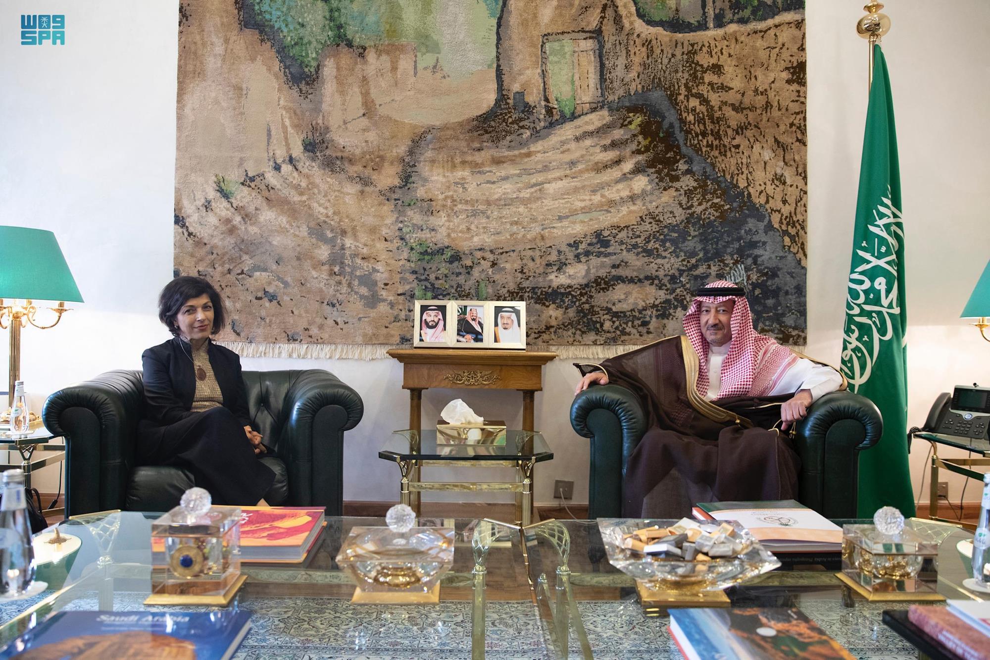 نائب وزير الخارجية يستقبل المبعوثة الأمريكية الخاصة لحقوق النساء والفتيات وحقوق الإنسان في أفغانستان (ا ف ب)