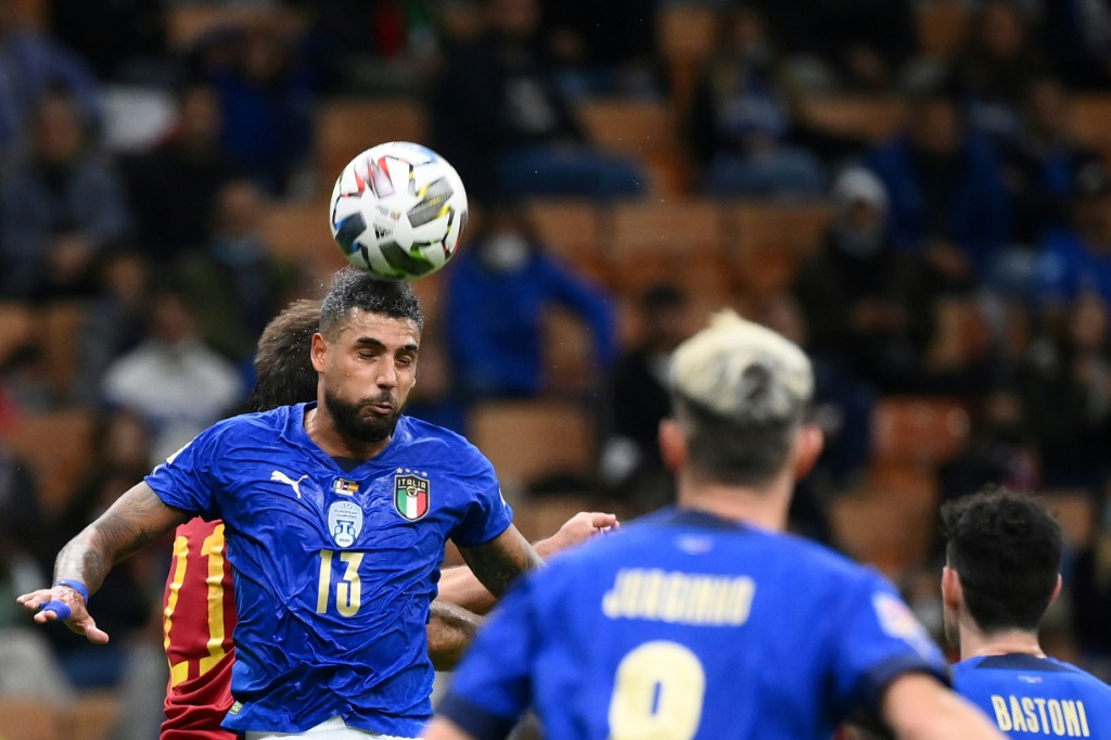 خاض إيمرسون بالمييري 27 مباراة دولية وحقق مع إيطاليا العام الفائت لقب كأس أوروبا على حساب إنكلترا في النهائي. (ا ف ب)