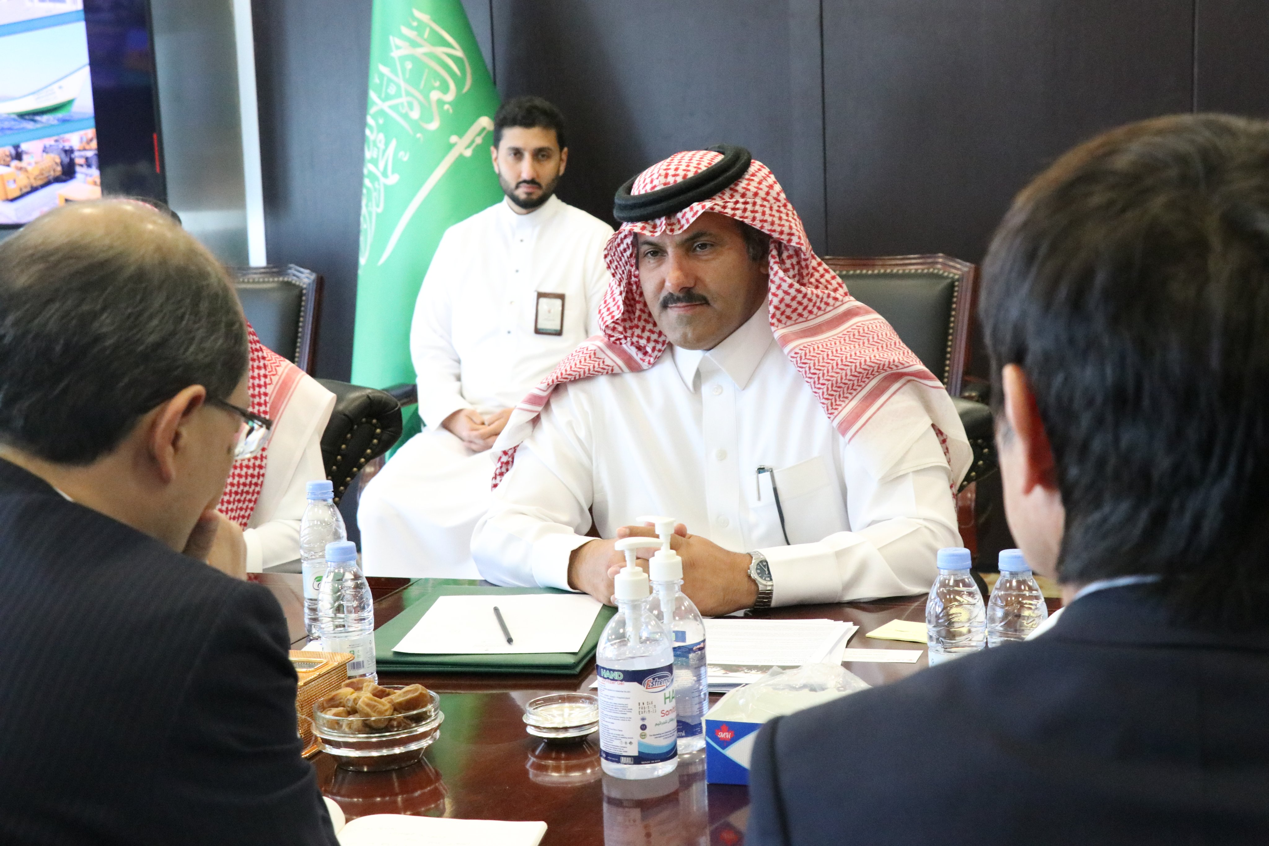 السفير آل جابر يلتقي وفد مركز التعاون والتدريب العالمي باليابان (واس)