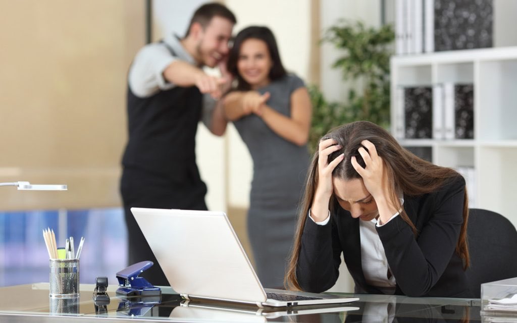 «الفيد باك» يقتل أحيانًا: التركيز على أخطاء الموظفين يؤدي إلى المزيد منها (التواصل الاجتماعي)