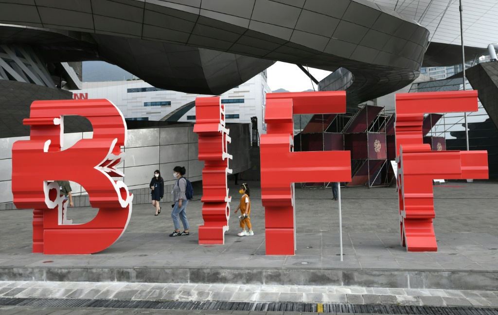 يقام مهرجان بوسان السينمائي الدولي (BIFF) في الفترة من 5 إلى 14 أكتوبر ويضم 243 فيلما من 71 دولة (ا ف ب).