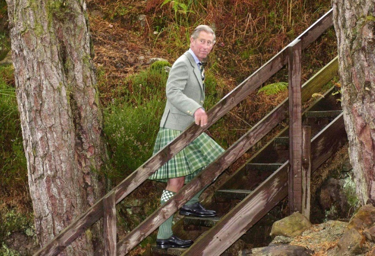 الملك تشارلز في اسكتلندا في 29 أيلول/سبتمبر 2003 (أ ف ب)