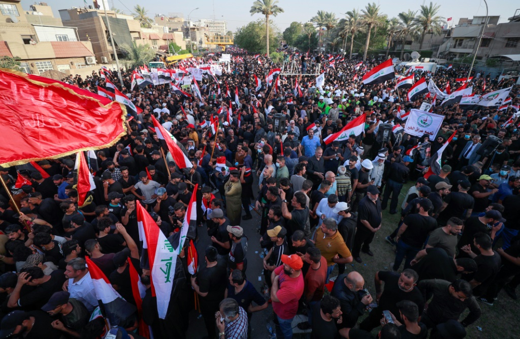 مناصرو الإطار التنسيقي خلال تظاهرة في بغداد في 12 آب/أغسطس 2022 (ا ف ب)