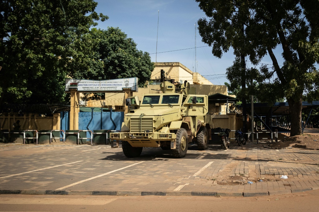  انقلاب بوركينا فاسو المبلغ عنه هو الأحدث في منطقة الساحل ، حيث يقاتل جزء كبير منه تمرد إسلامي متزايد (ا ف ب)