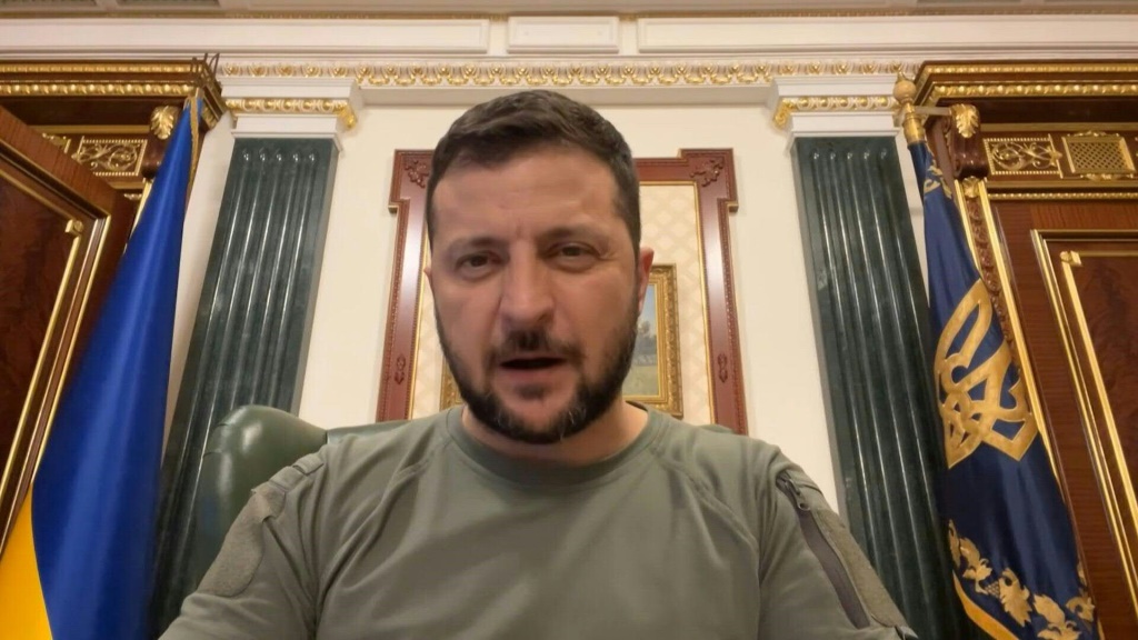    الرئيس الأوكراني زيلينسكي رفض الحوار مع  نظيره الروسي بوتين (أ ف ب)