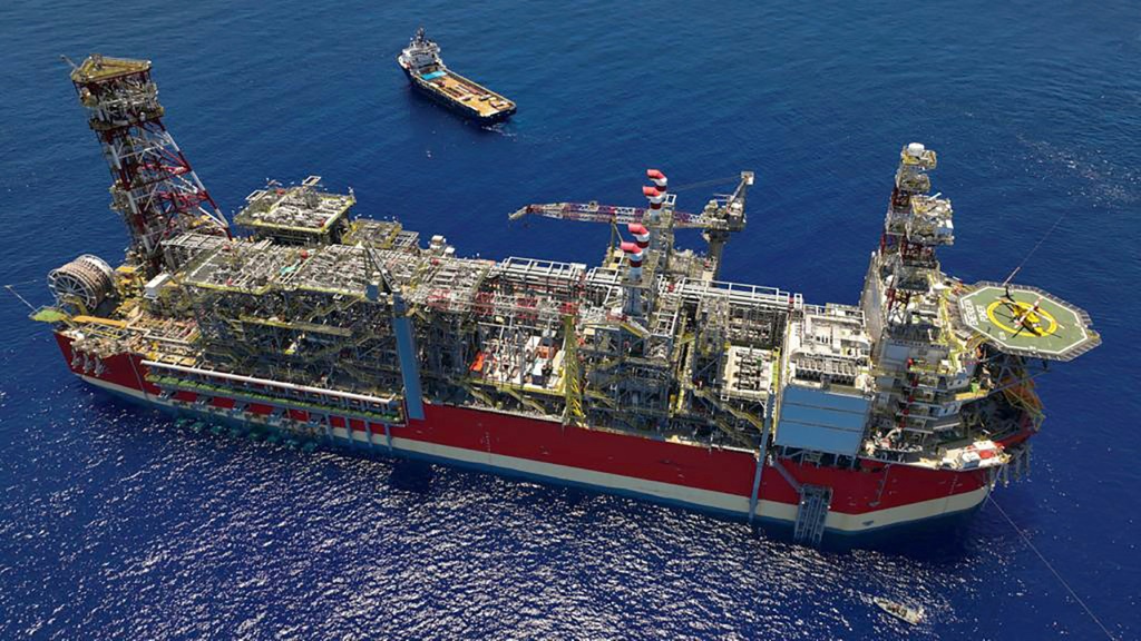  تُظهر هذه الصورة المنشورة التي أصدرتها شركة Energean للنفط والغاز سفينة تخزين وتفريغ للإنتاج العائم (FPSO) في حقل كاريش في شرق البحر الأبيض المتوسط (أ ف ب)