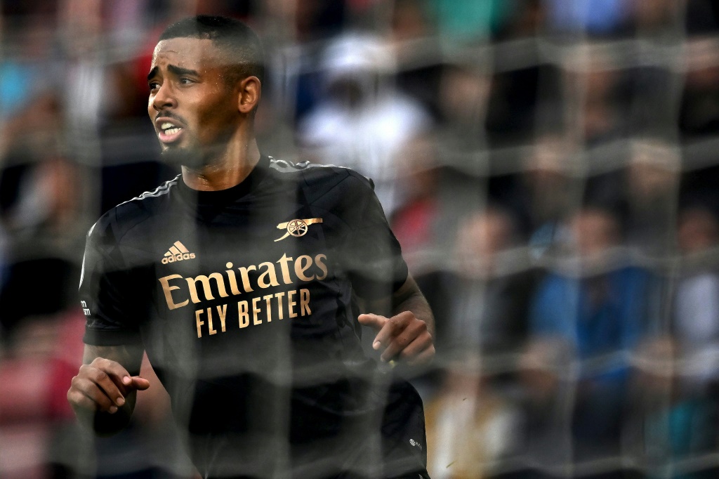 المهاجم البرازيلي غابرييل جيزوس خلال مباراة أرسنال ومضيفه ساوثمبتون في الدوري الانكليزي لكرة القدم. ساوثمبتون، جنوب انكلترا، في 23 تشرين الاول/اكتوبر 2022 (ا ف ب)