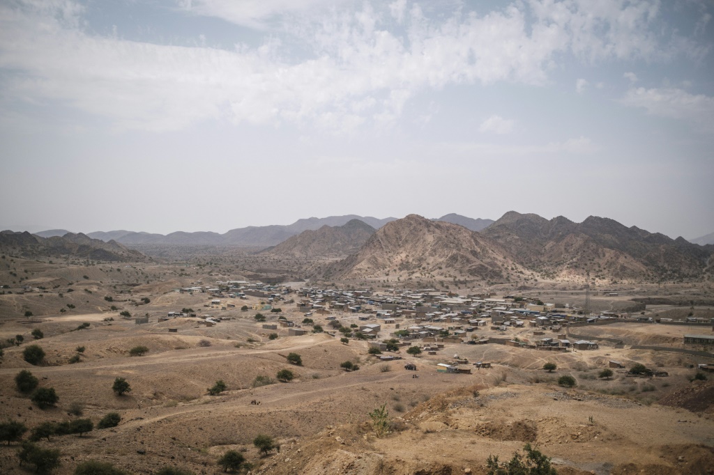 لقطة عامة لقرية إريبتي في منطقة عفر في اثيوبيا في 9 حزيران/يونيو 2022 (ا ف ب)