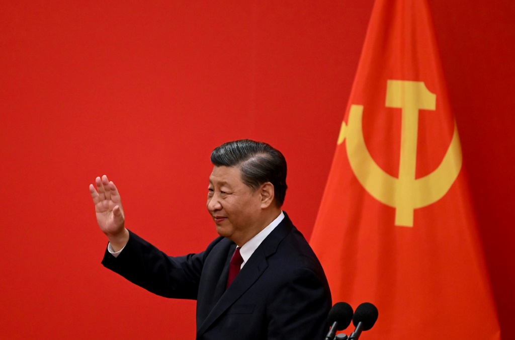 الرئيس شي جينيبغ خلال مؤتمر الحزب الشيوعي الصيني في بكين في 23 تشرين الأول/أكتوبر 2022 (ا ف ب)
