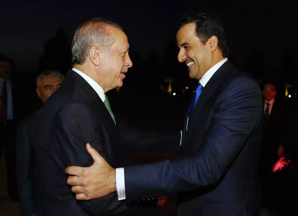 الأمير تميم بن حمد آل ثاني، أمير قطر و الرئيس التركي رجب طيب أردوغان (ا ف ب)