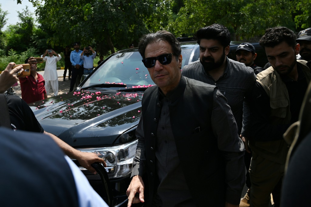 رئيس الوزراء الباكستاني السابق عمران خان (أ ف ب)