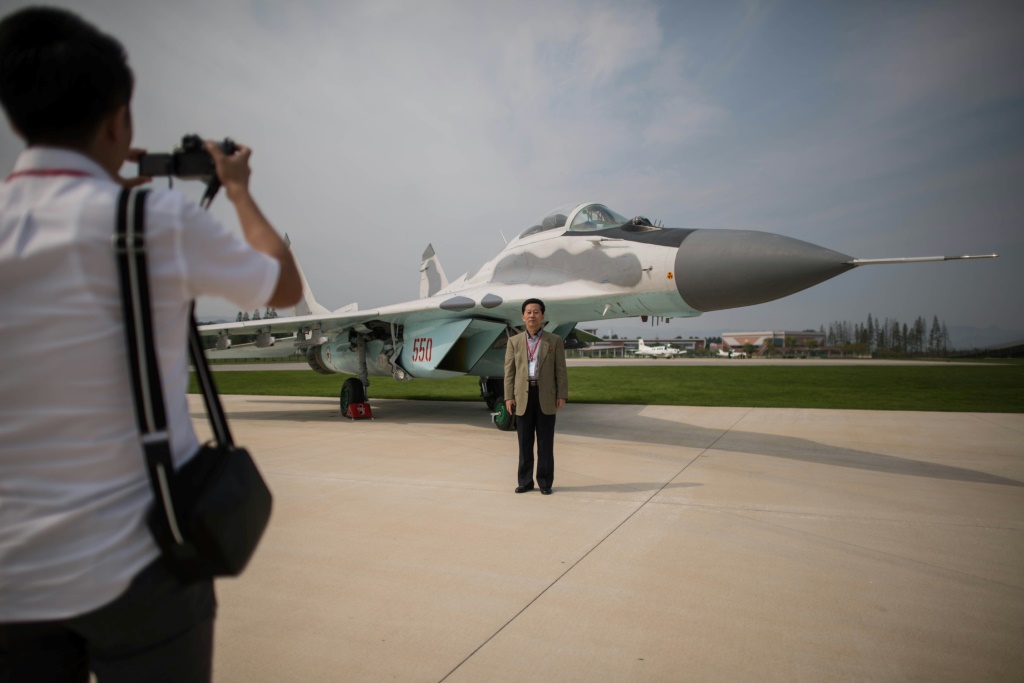    الطائرة MiG-29 ذات التصميم السوفيتي هي أقوى طائرة مقاتلة في سلاح الجو الكوري الشمالي (ا ف ب)