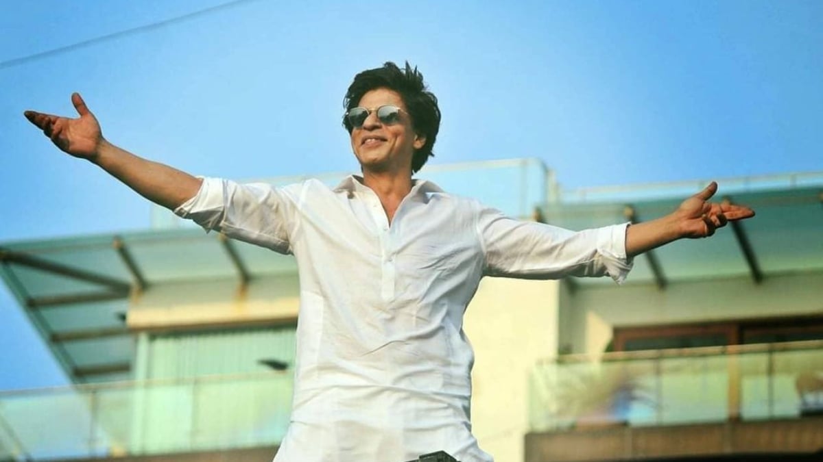 شاروخان نجم سينمائي هندي مسلم مشهور على مستوى العالم أجمع ، ومودي المتطرف وعصابته الهندوسية لايحبون ذلك (الصوة من صفحة النجم علي فيسبوك)