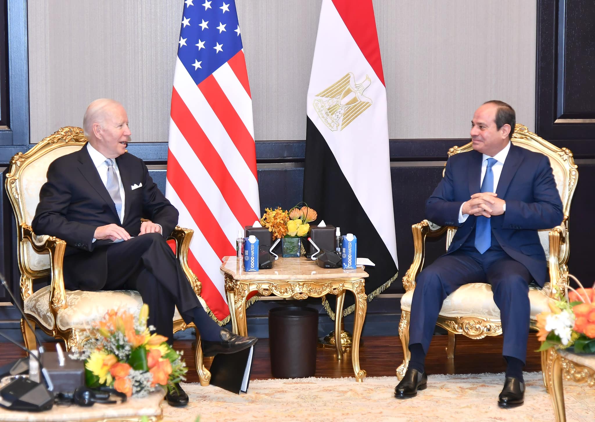 الرئيس المصري عبد الفتاح السيسي، يستقبل نظيره الرئيس الأمريكي جو بايدن بشرم الشيخ (الرئاسة المصرية)