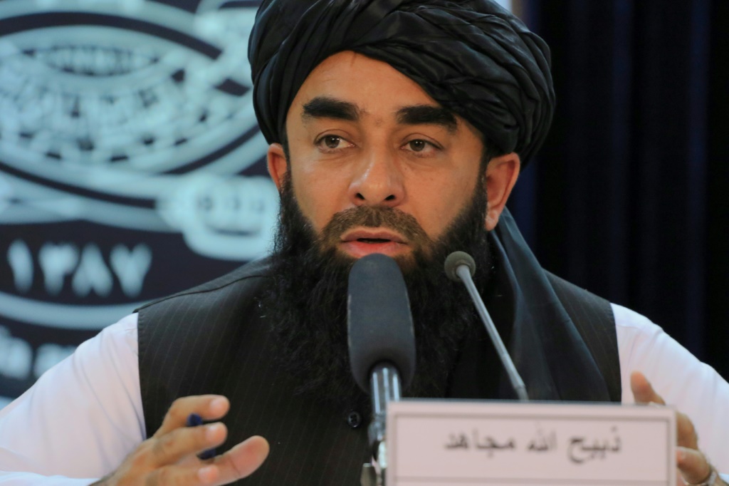    وقال المتحدث باسم طالبان ذبيح الله مجاهد على تويتر إن المرشد الأعلى للحركة يريد تطبيق الشريعة الإسلامية بالكامل (ا ف ب)