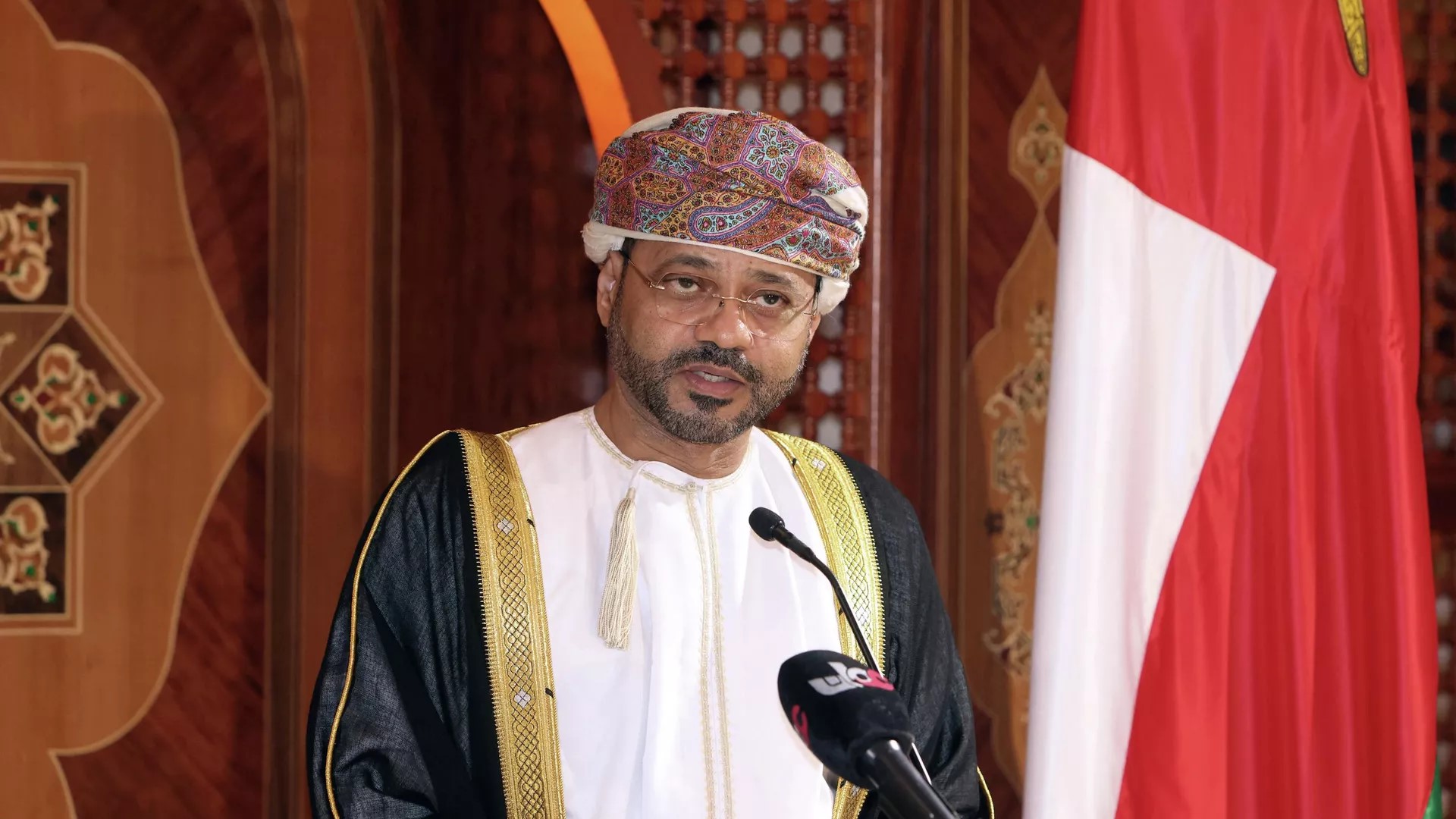 وزير خارجية سلطنة عمان بدر البوسعيدي (ا ف ب)