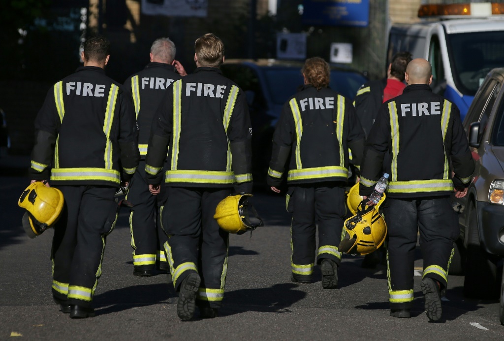    وعدت فرقة الإطفاء في لندن بـ "نهج عدم التسامح المطلق تجاه التمييز" بعد مراجعة دامغة (أ ف ب)