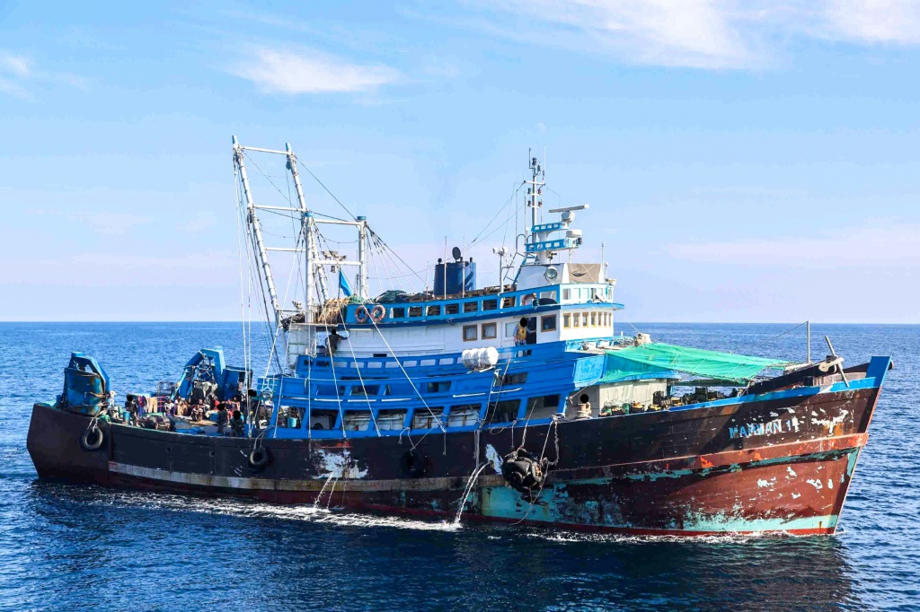 سفينة الصيد التي اعترضتها البحرية الاميركية وعلى متنها ذخائر في طريقها الى اليمن (ا ف ب)