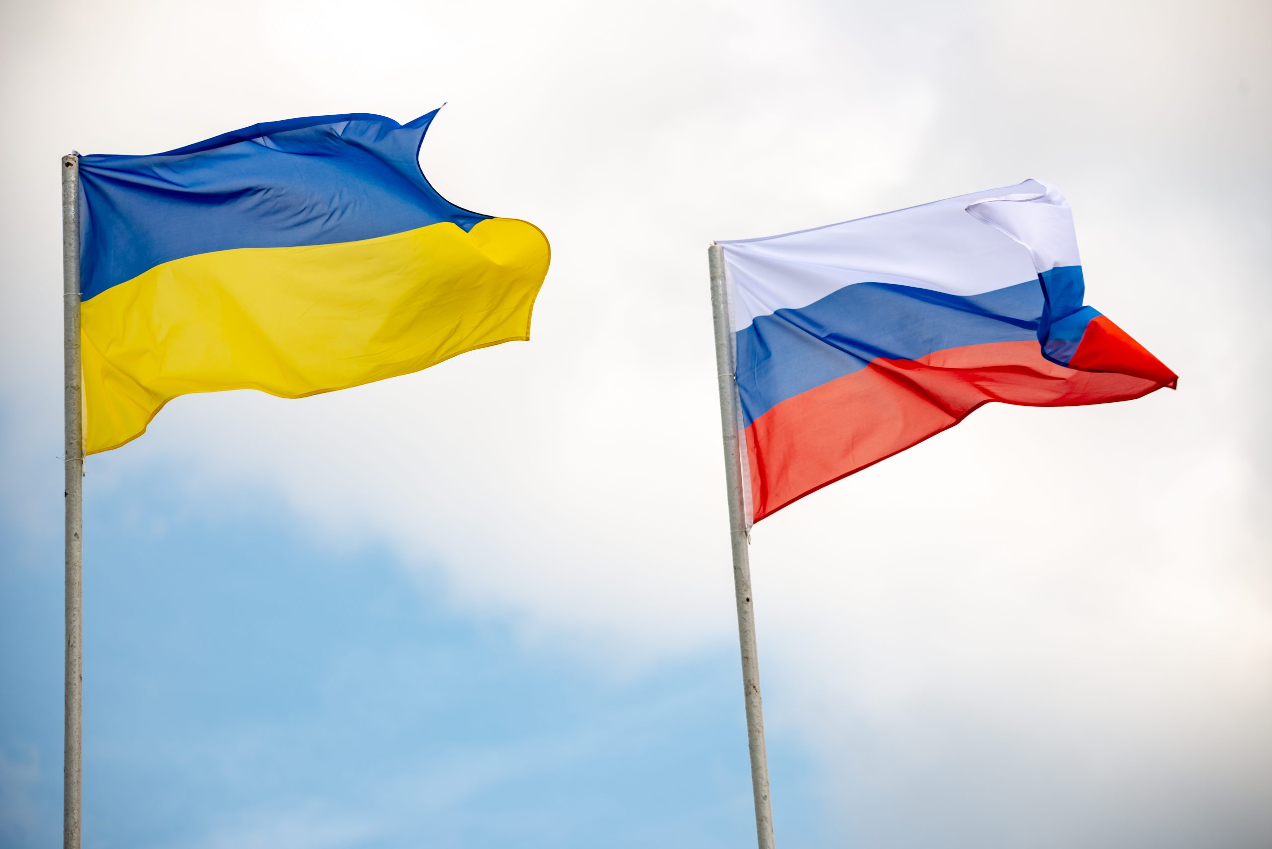 علم روسيا وعلم أوكرانيا (فايتالو)