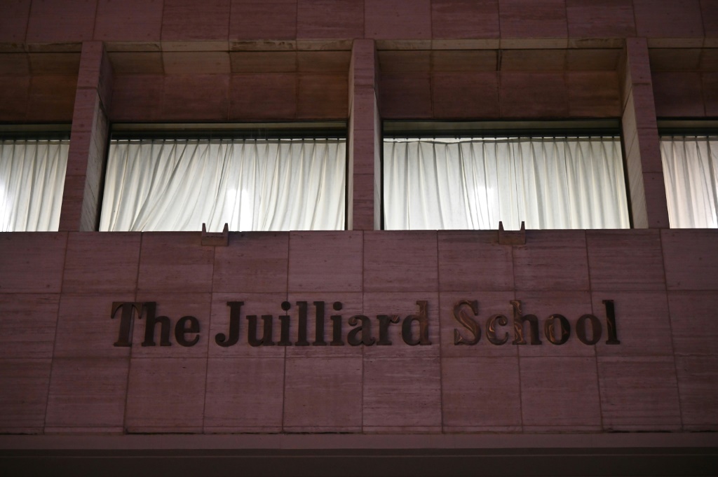  تعرضت مدرسة جويليارد للفنون المسرحية المرموقة في نيويورك لصدمة بسبب مزاعم سوء السلوك الجنسي (أ ف ب)
