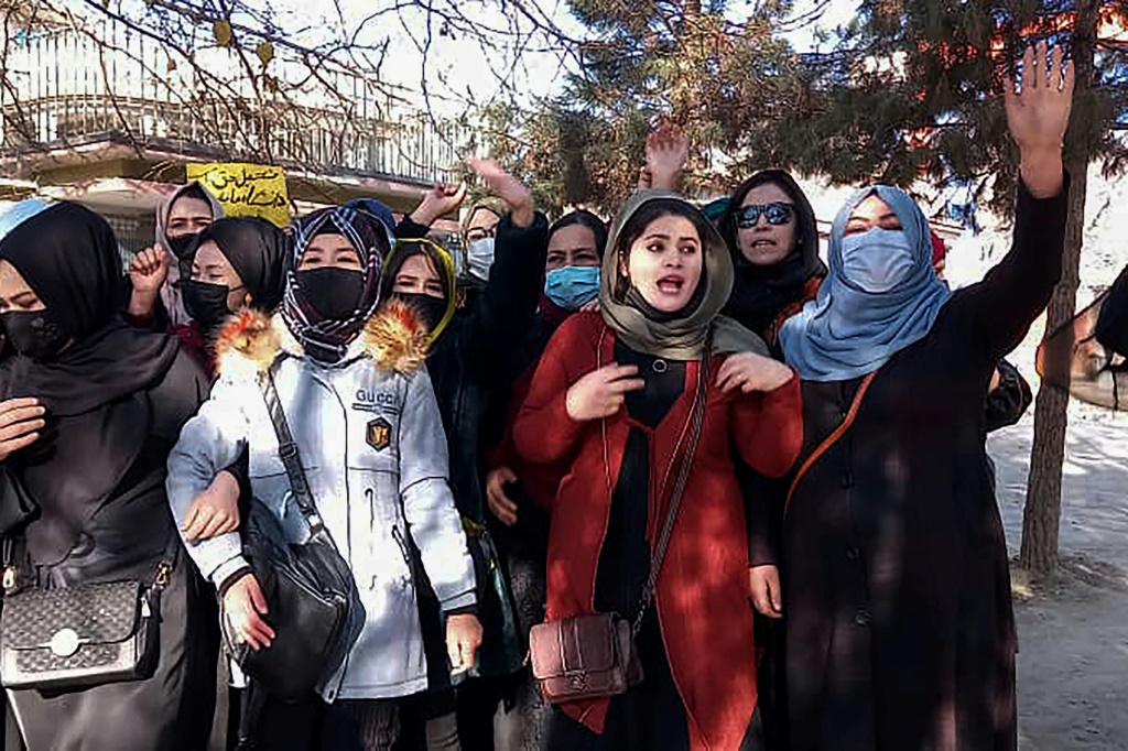 تظاهرة في كابول لنساء أفغانيات ضد الاعتداء على حرياتهن في 22 كانون الأول/ديسمبر 2022 (ا ف ب)
