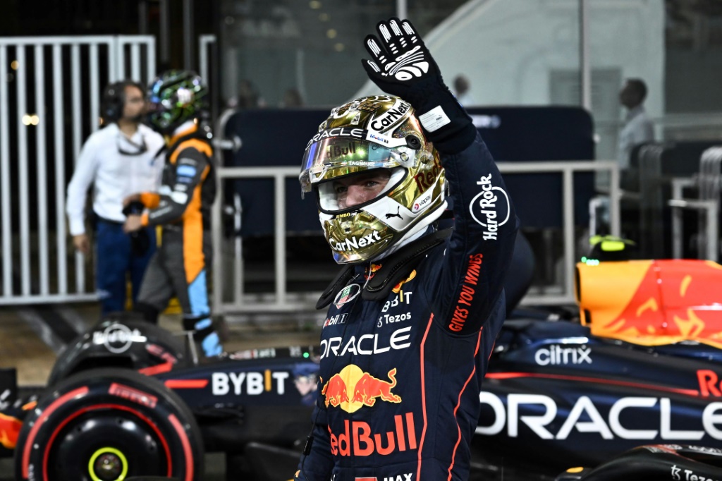 الهولندي ماكس فيرستابن ينطلق أولاً في سباق جائزة أبو ظبي الكبرى في الفورمولا واحد (ا ف ب)