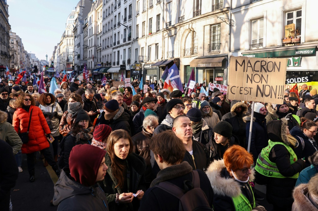 تظاهرة في باريس احتجاجاً على تعديل نظام التقاعد في 21 كانون الثاني/يناير 2023 (ا ف ب)