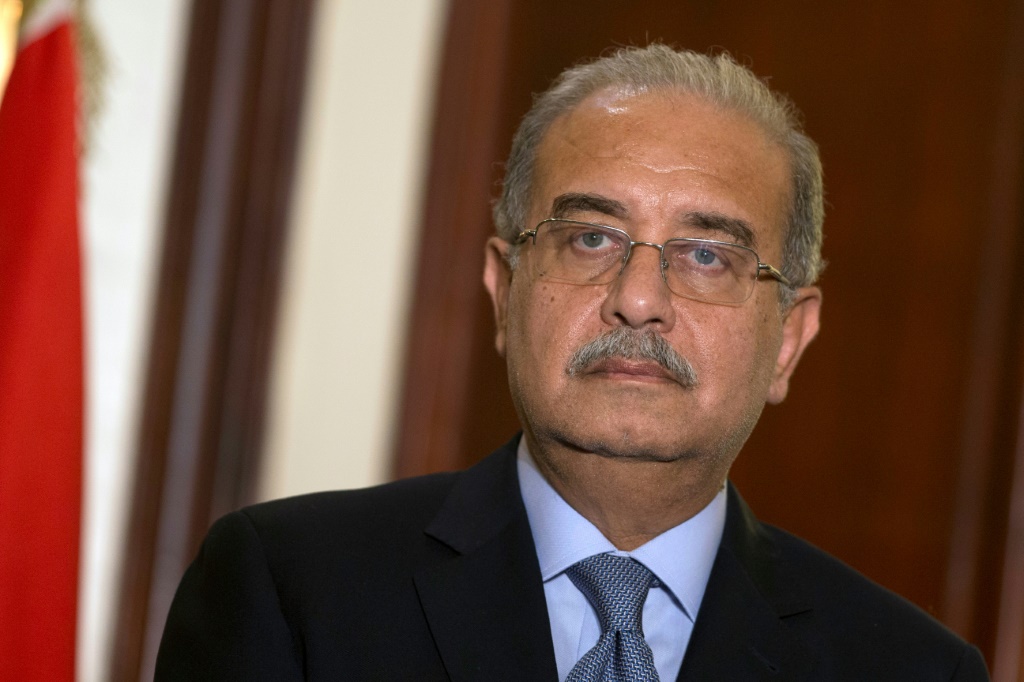 رئيس الوزراء المصري السابق الراحل شريف اسماعيل (ا ف ب)