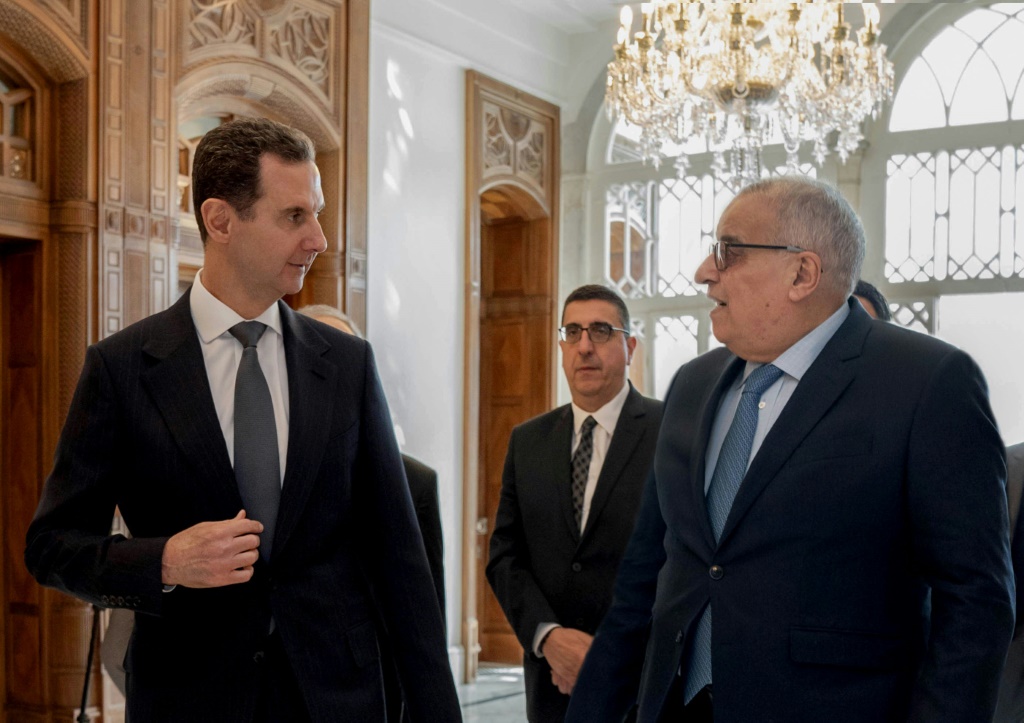    بعد الزلزال ، أرسل لبنان أول وفد رسمي رفيع المستوى إلى دمشق منذ اندلاع الحرب في سوريا (أ ف ب)