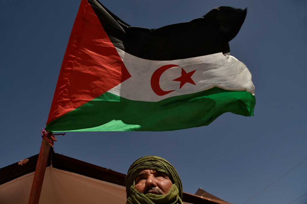 قال الأكاديميون إنه يتعين الآن النظر في تسوية هذا الصراع في إطار مؤتمر دولي (أ ف ب)