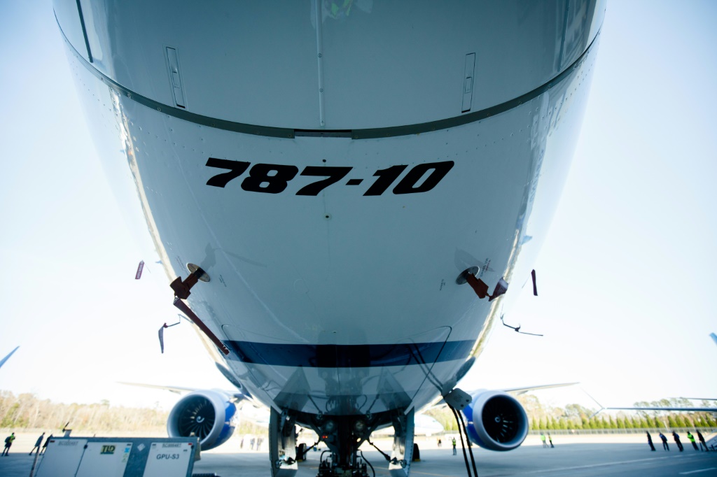     بوينغ 787 دريملاينر، شمال تشارلستون في 13 كانون الأول/ديسمبر 2022 (أ ف ب)