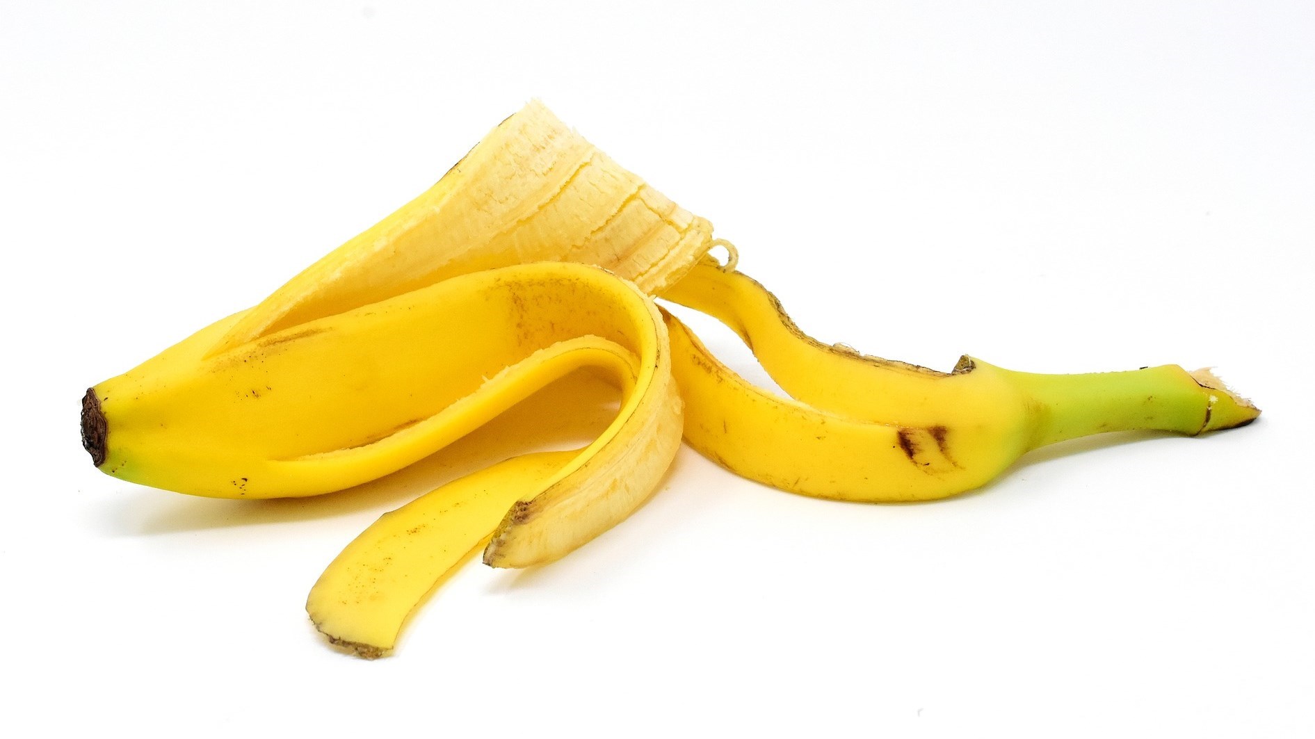 قشر الموز.. أكثر من مجرد غطاء يحمي الفاكهة الشتوية (زهرة الخليج)