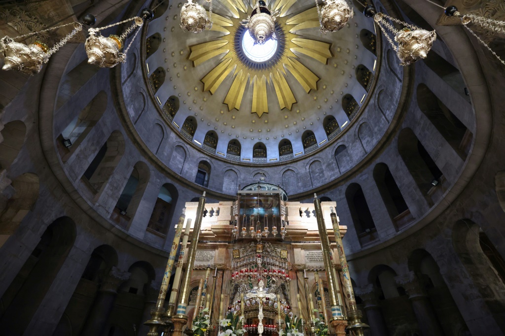 كنيسة القيامة في القدس في 4 نيسان/أبريل 2021 (ا ف ب)