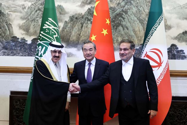 جانب من توقيع الاتفاق السعودي الايراني لاعادة العلاقات الدبلوماسية (زاس)