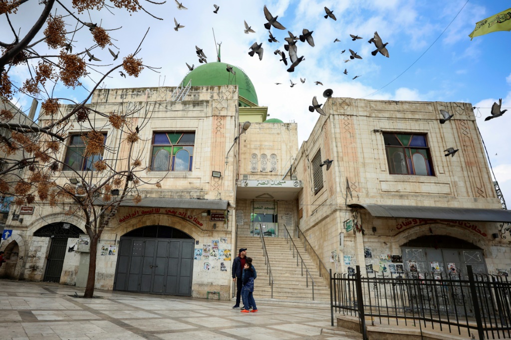 مسجد النصر وسط البلدة القديمة في مدينة نابلس في الضفة الغربية المحتلة في 24 شباط/فبراير 2023 (ا ف ب)