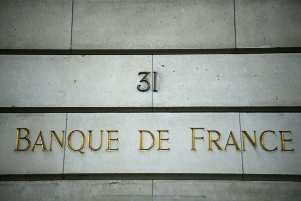     صورة التُقطت في السادس من كانون الأول/ديسمبر 2022 تُظهر شعار بنك فرنسا في مقره في باريس (ا ف ب)