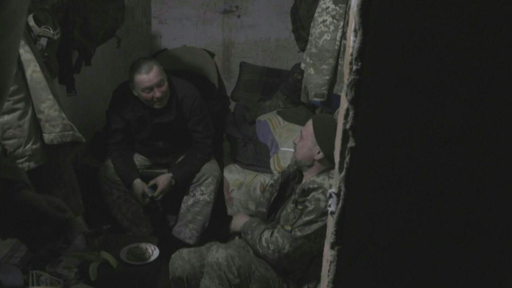 قصف عنيف على تشاسيف يار بأوكرانيا مع احتدام المعركة في باخموت (أ ف ب)