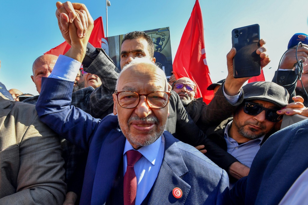رئيس حركة النهضة التونسية راشد الغنوشي (أ ف ب)