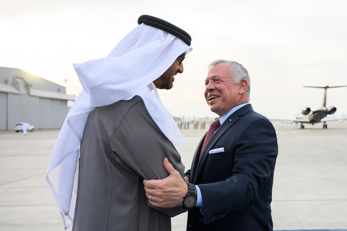 جانب من استقبال رئيس الإمارات للعاهل الأردني عبدالله الثاني بن الحسين (وام) 