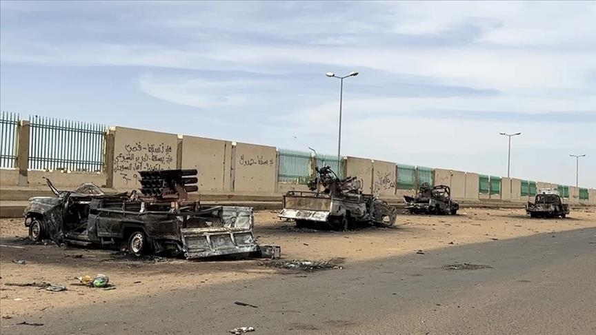 مركبات مدمرة (الأناضول)