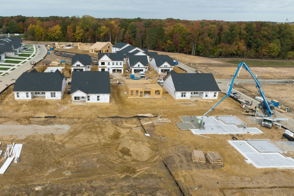    تجاوزت مبيعات المنازل الجديدة في الولايات المتحدة التوقعات في مارس ، وفقا لبيانات وزارة التجارة (أ ف ب)