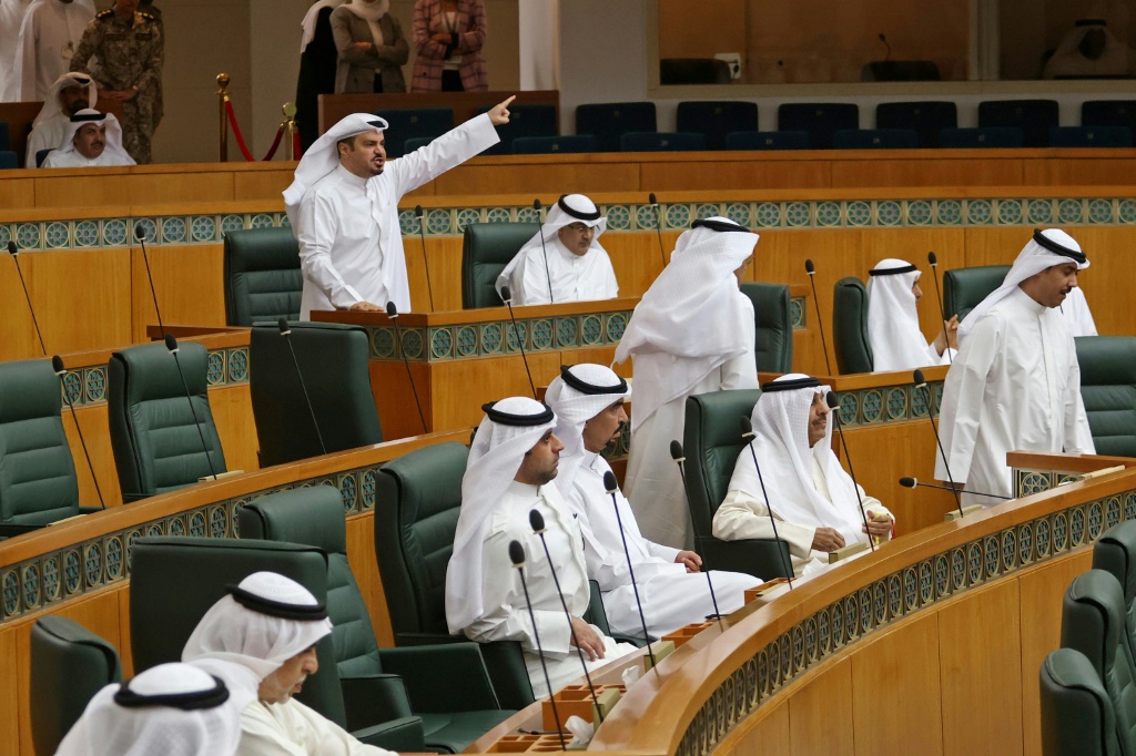 لقطة من احدى جلسات البرلمان الكويتي (ا ف ب)